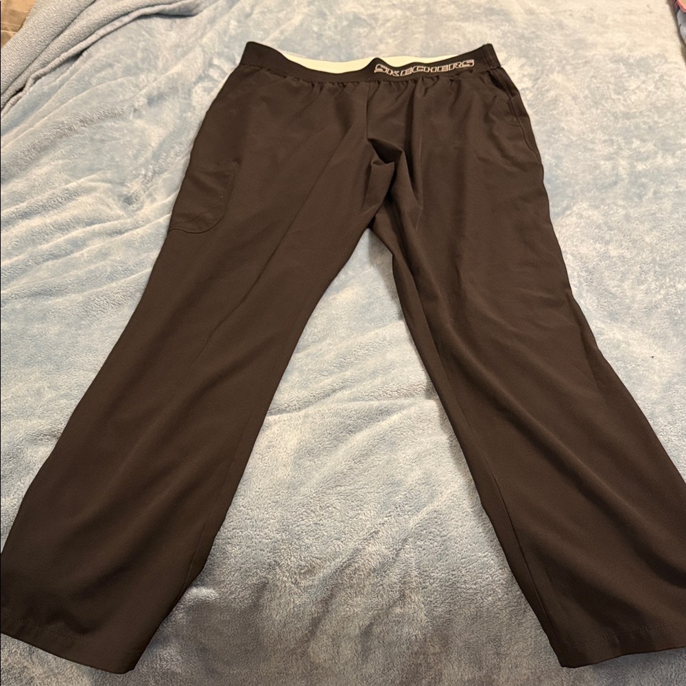 Skechers Women’s Black Scrub Pants for Nurses